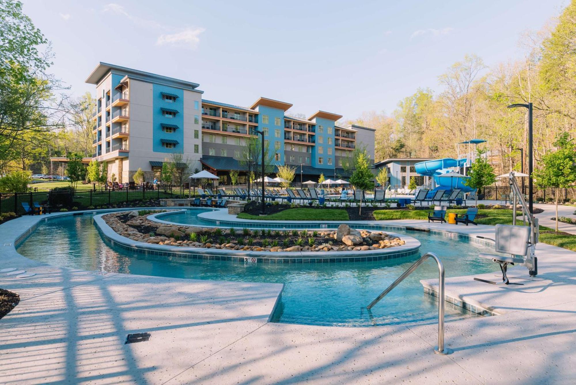 Embassy Suites By Hilton Gatlinburg Resort Exteriér fotografie