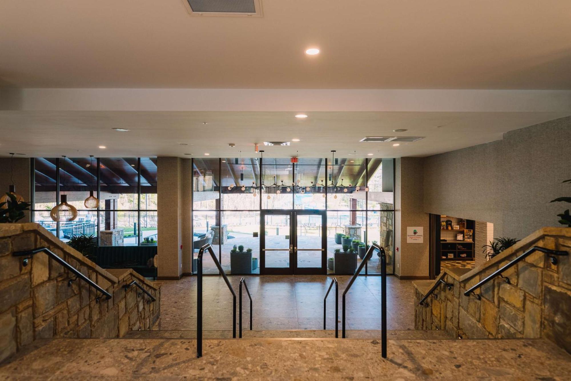 Embassy Suites By Hilton Gatlinburg Resort Exteriér fotografie