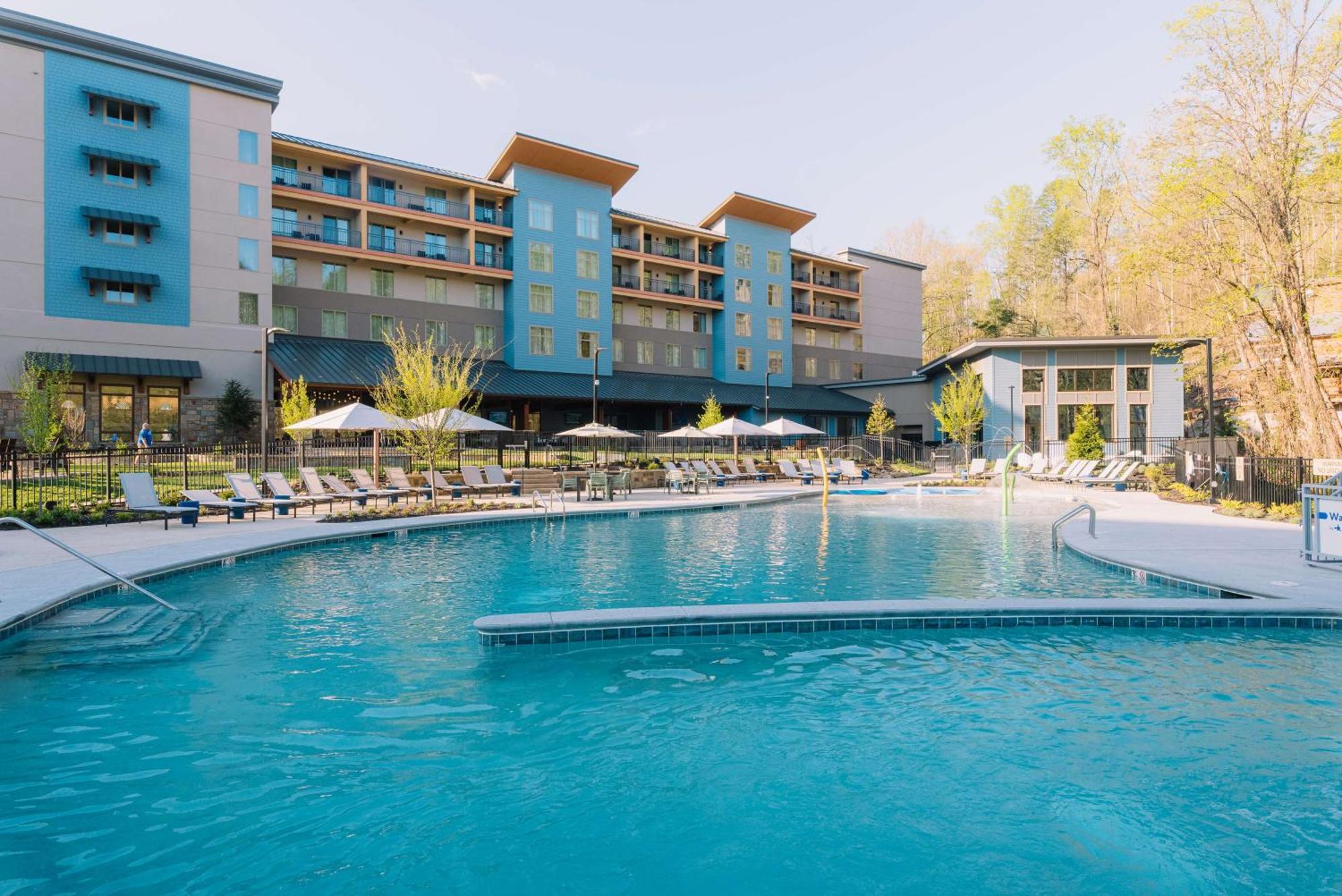 Embassy Suites By Hilton Gatlinburg Resort Exteriér fotografie